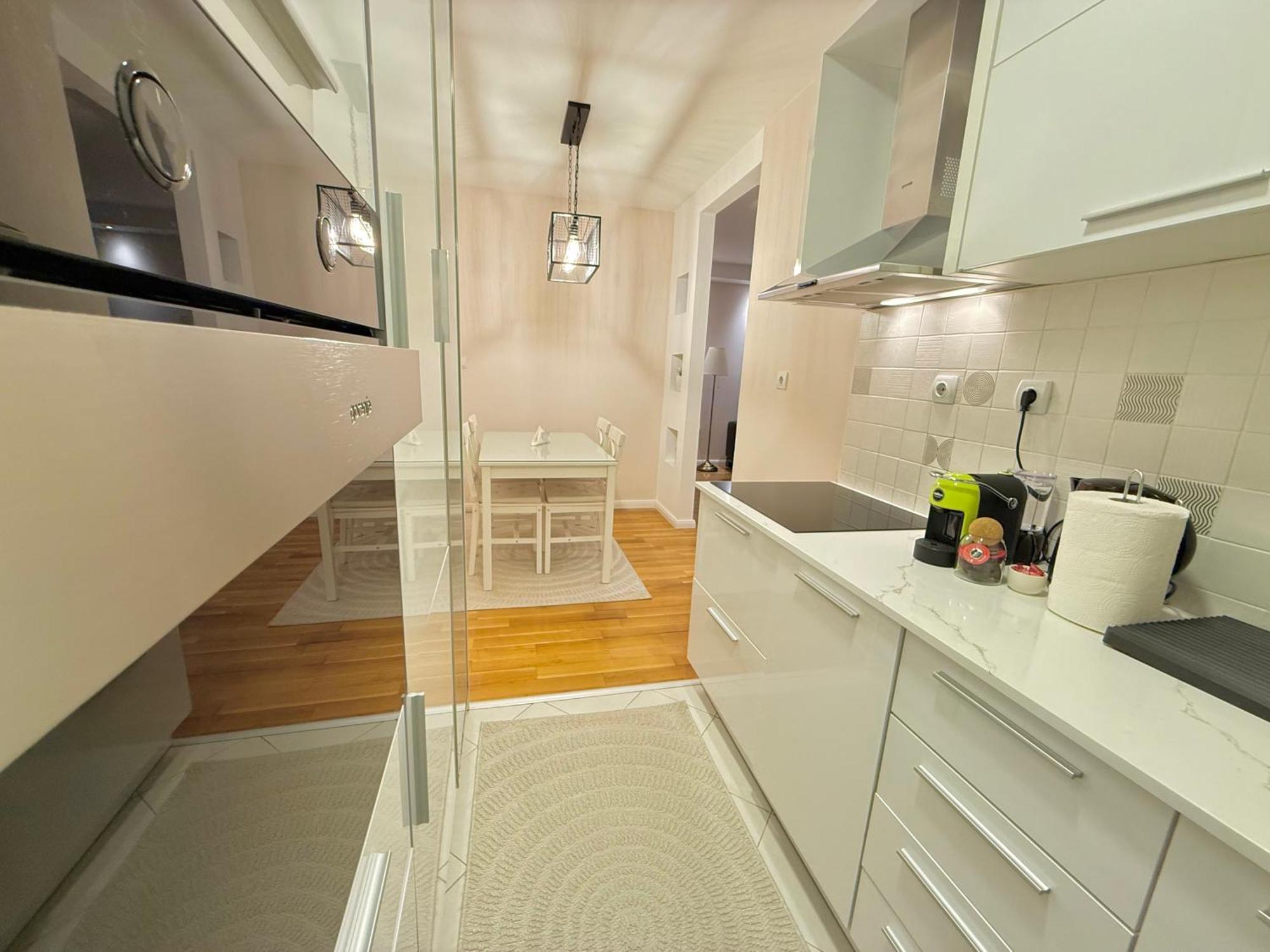 Hana Apartment *